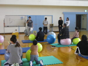 親子スポーツ交流会を開きました