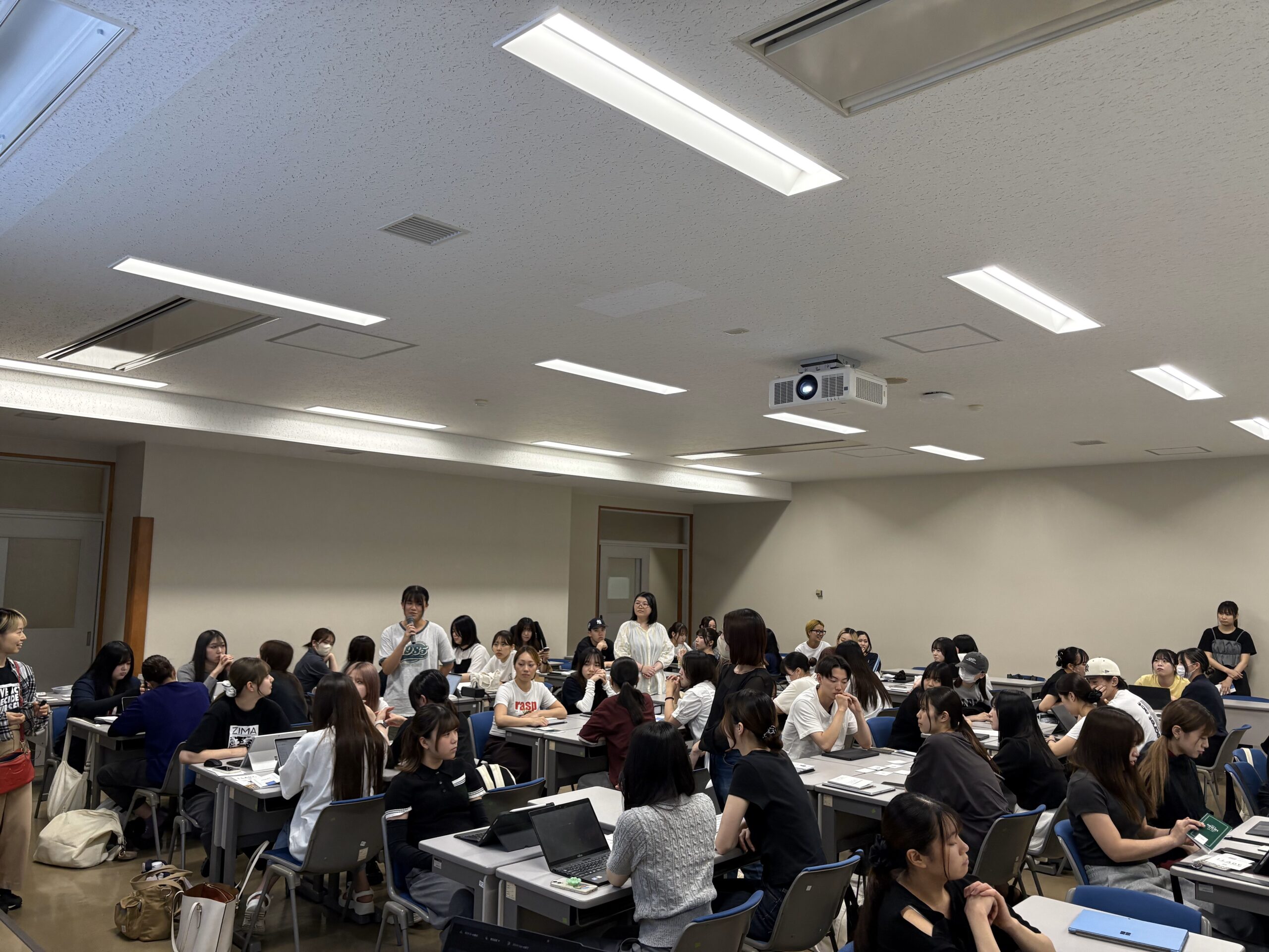 地域ケア 「ふらっとマチナカ保健室」ILADY.出前講座を開催しました