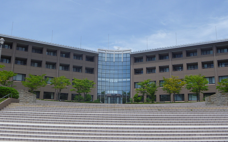 Education & Research Building